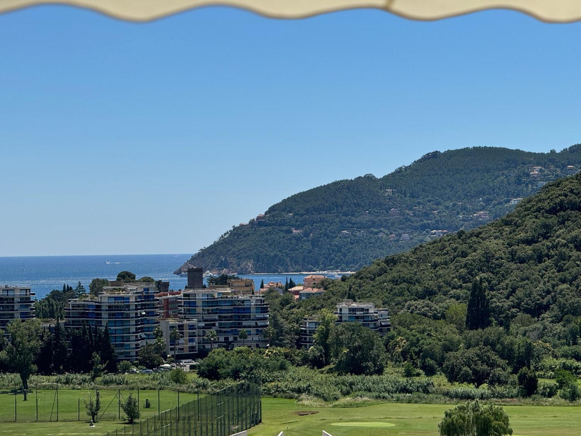 My Resid Appart Cannes Marina Vue Mer Mandelieu エクステリア 写真